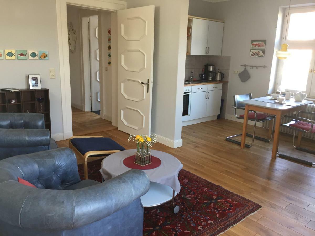 Trash De Luxe Apartment Schleswig Luaran gambar